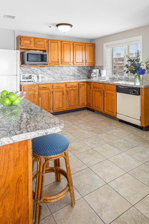 Two-Bedroom Suite