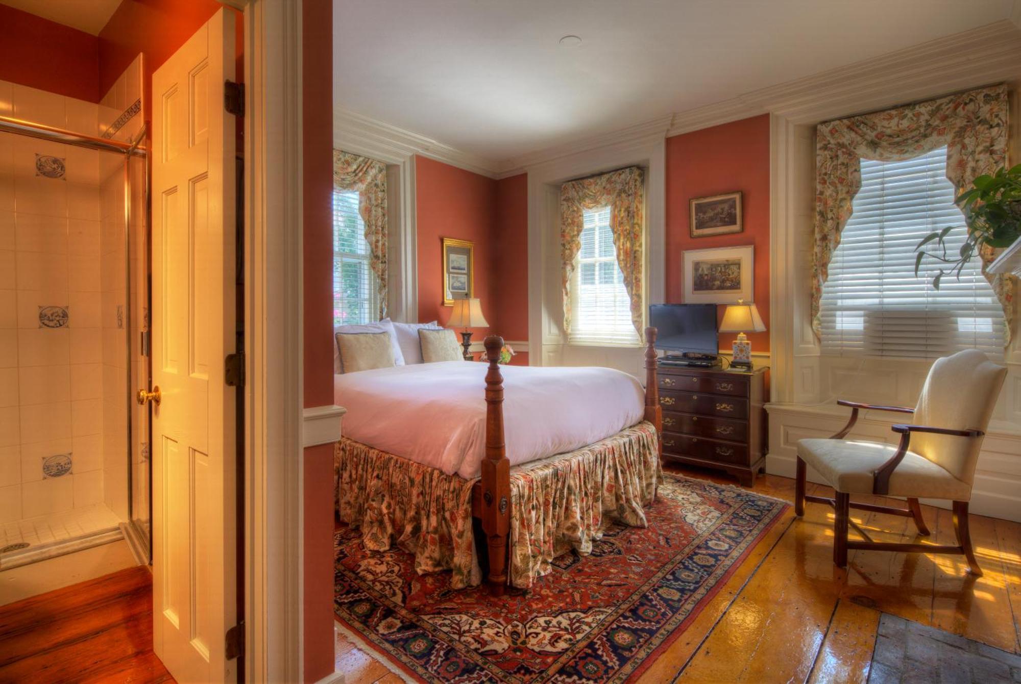 Queen Room