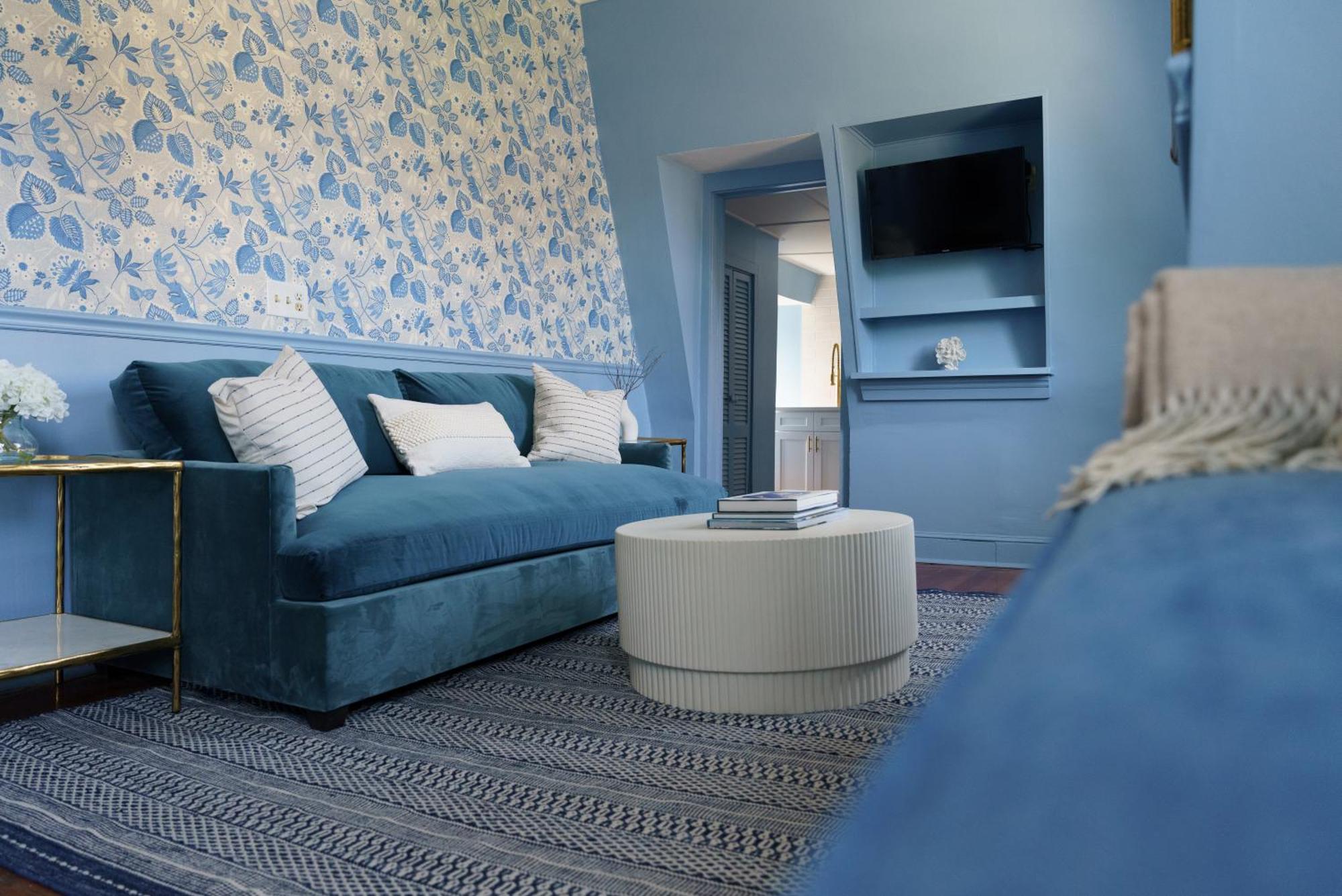 Deluxe Family Suite