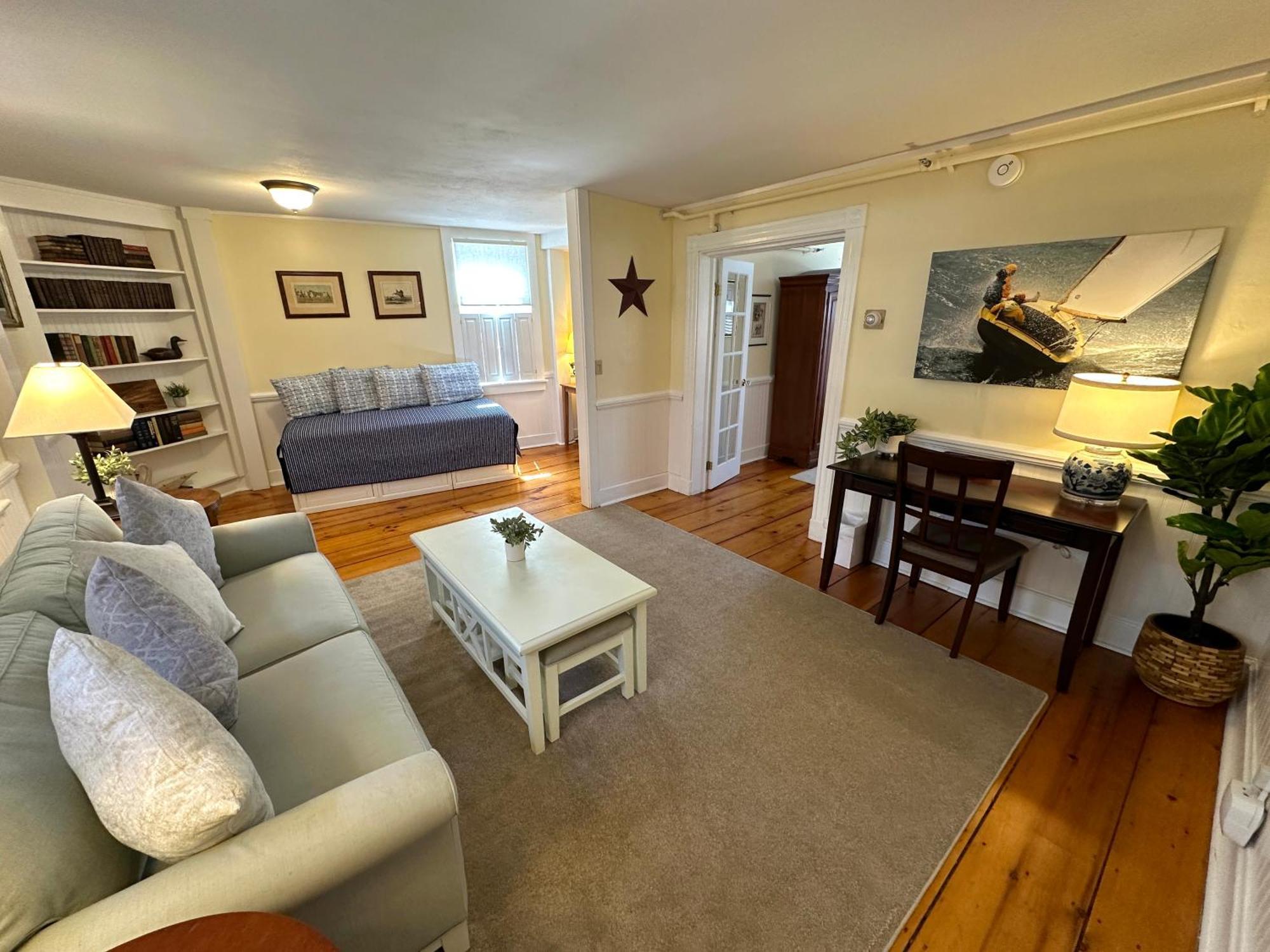 Five-Bedroom House,1599672606:JPEG