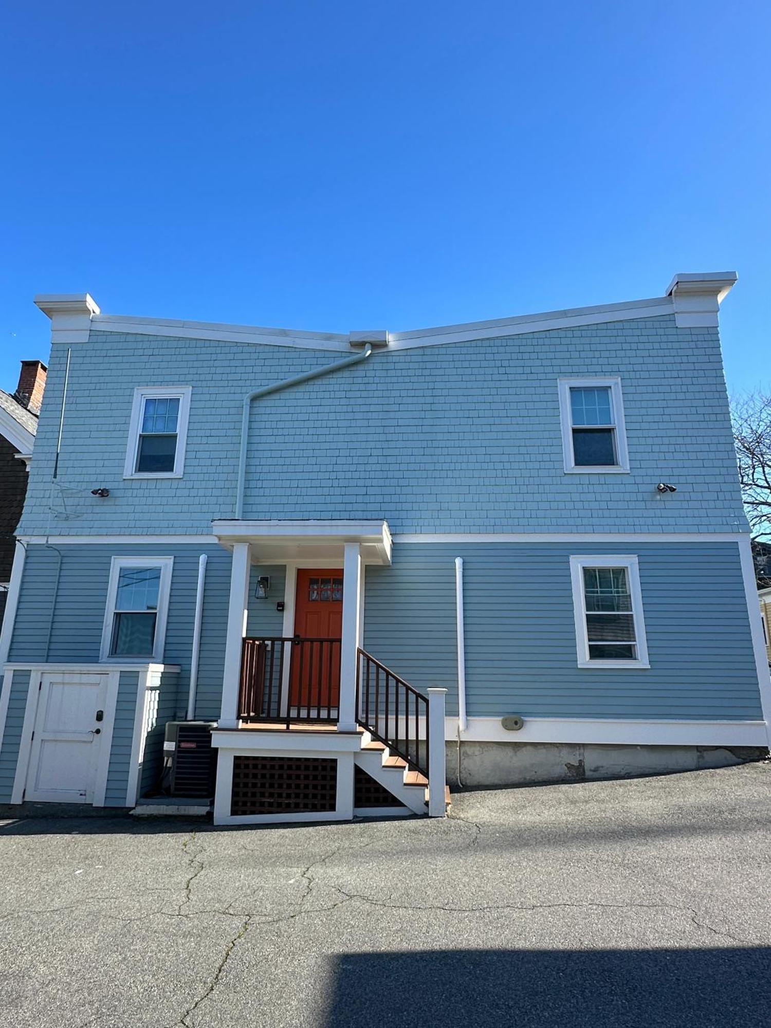 Seven-Bedroom House