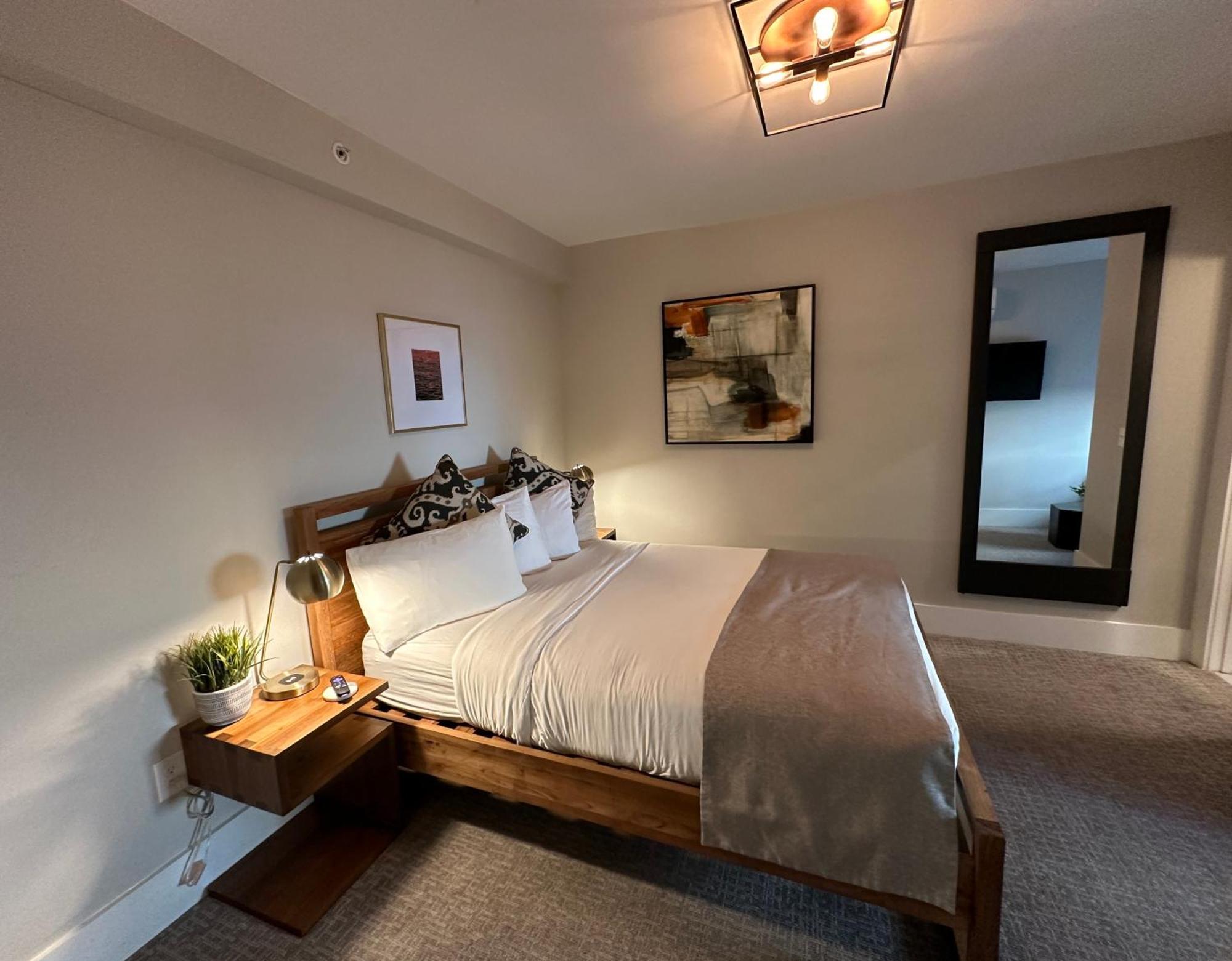 Triple Room Bath
