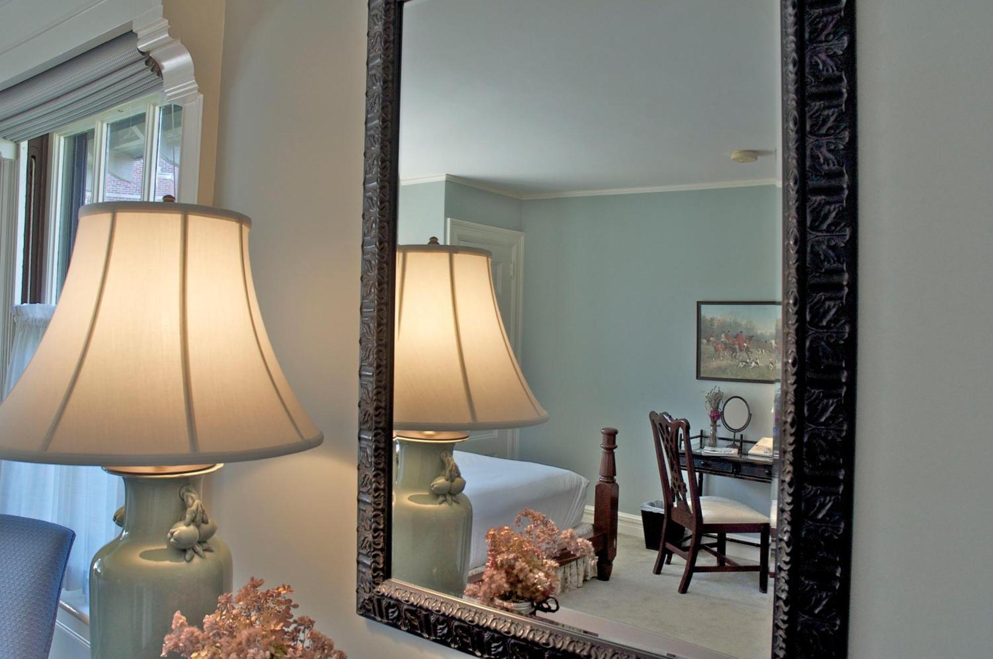 Double Room Private Bathroom Touro Room