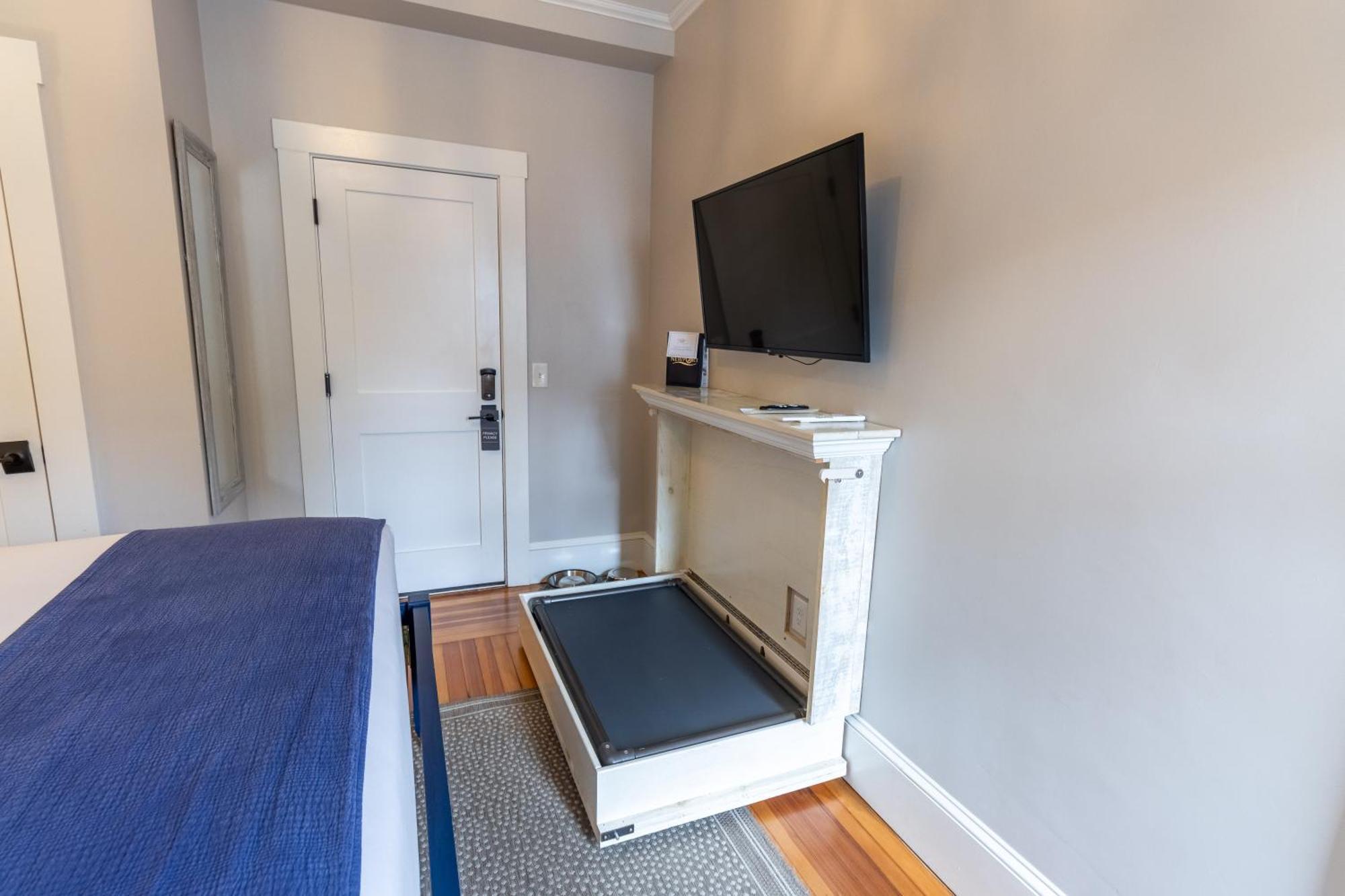 Room 7