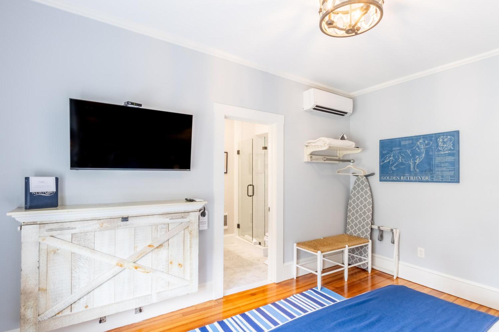 Room 8