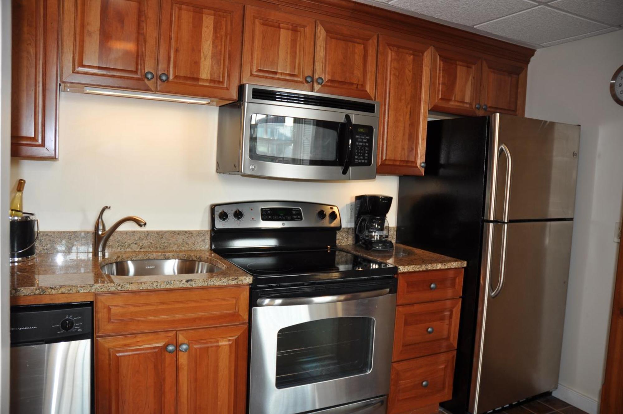 Two-Bedroom Suite,435354633:JPEG