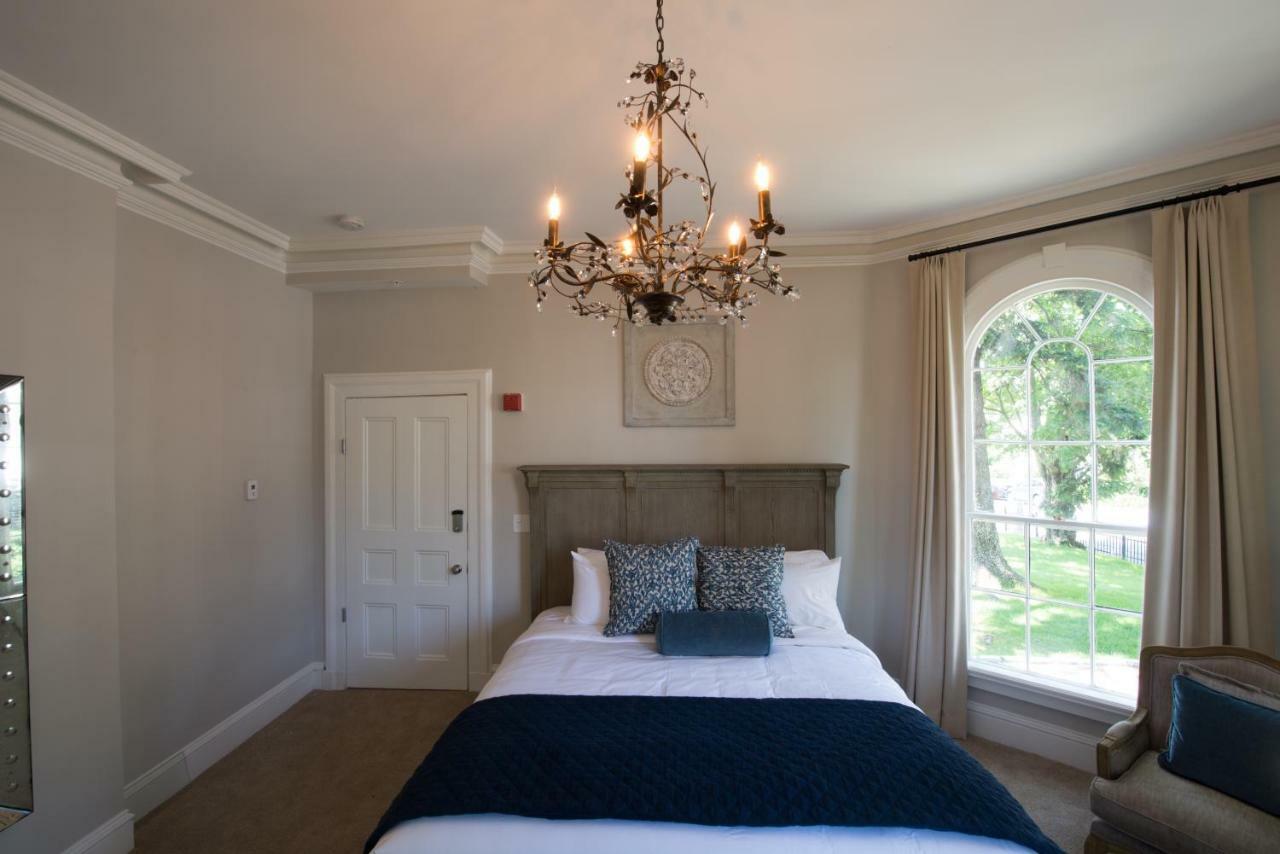 Room 1 – King Room