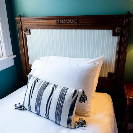 Chart House Inn-2