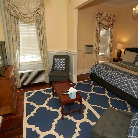 Bellevue Manor-2