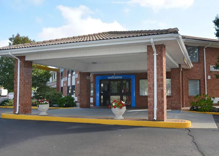 Newport Ri HotelsMotel 6-, Ri