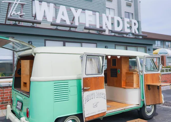 Wayfinder Newport Hotel