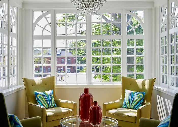 The Attwater Hotel Newport