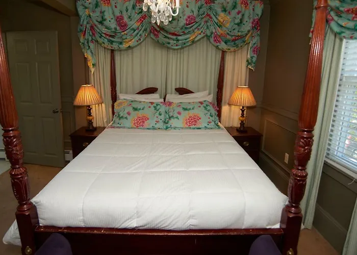 Bellevue Manor Bed & Breakfast Newport